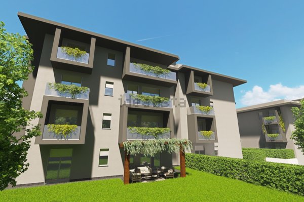 appartamento in vendita a Locate Varesino