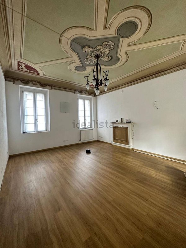 appartamento in vendita a Locate Varesino