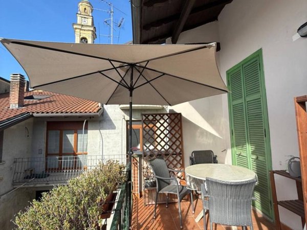 appartamento in vendita a Locate Varesino