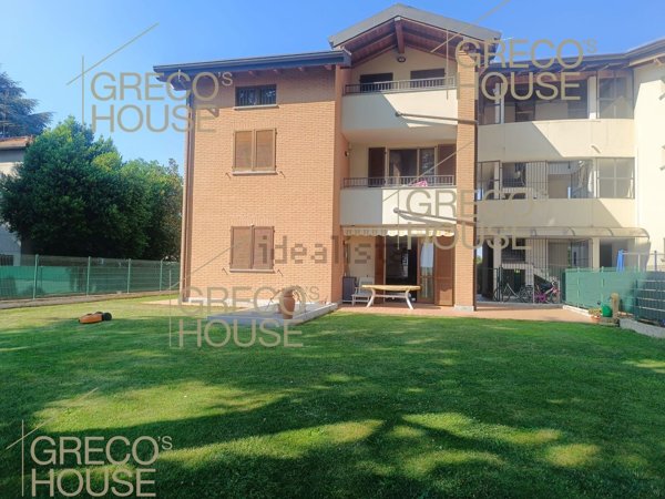 appartamento in vendita a Locate Varesino