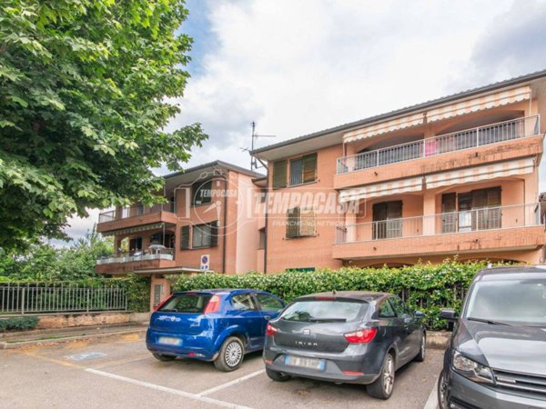 appartamento in vendita a Locate Varesino