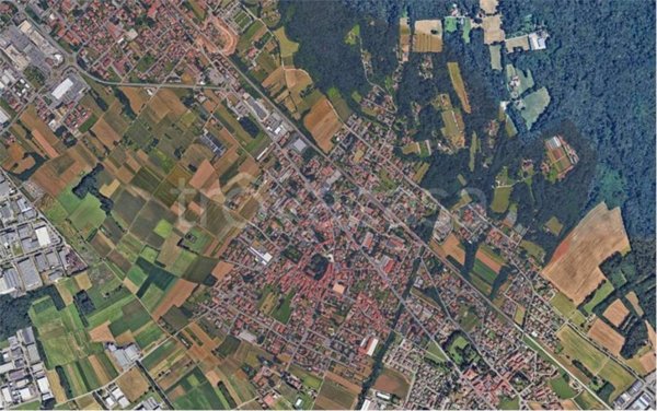 appartamento in vendita a Locate Varesino