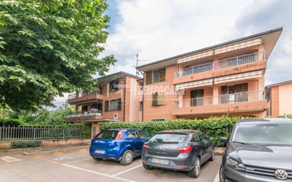 appartamento in vendita a Locate Varesino