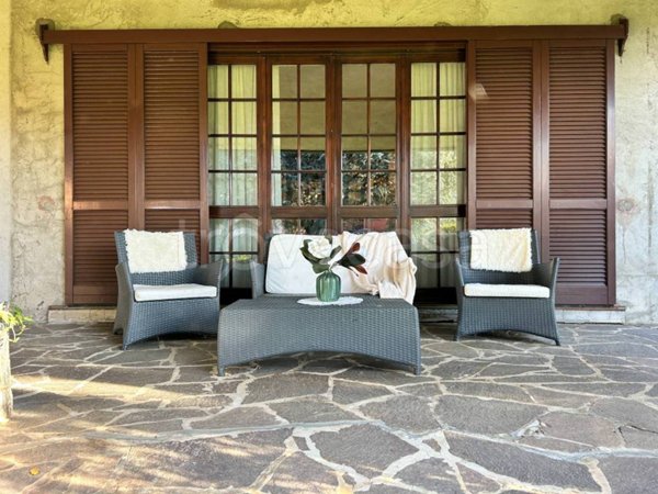 casa indipendente in vendita a Locate Varesino