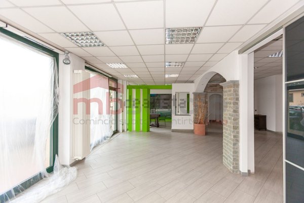 loft in vendita a Locate Varesino