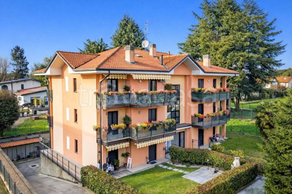 appartamento in vendita a Locate Varesino