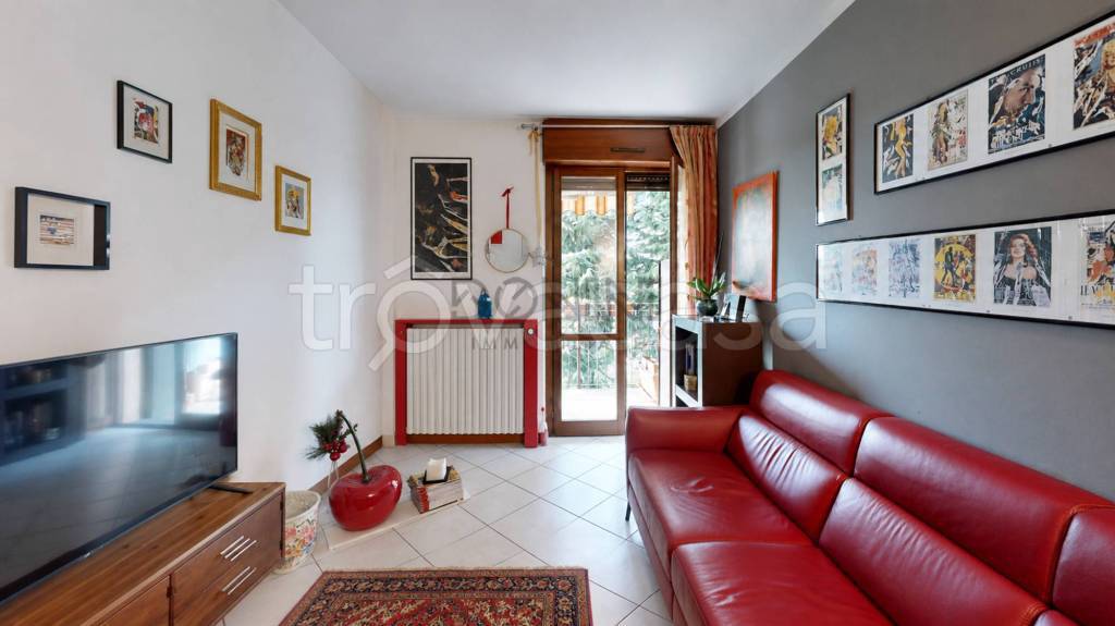 appartamento in vendita a Locate Varesino