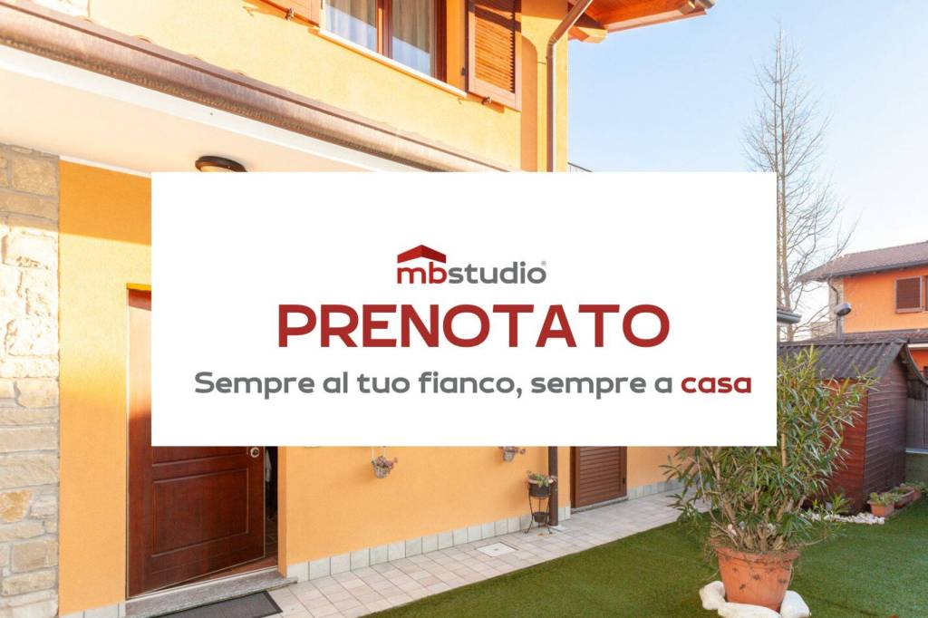 casa indipendente in vendita a Locate Varesino