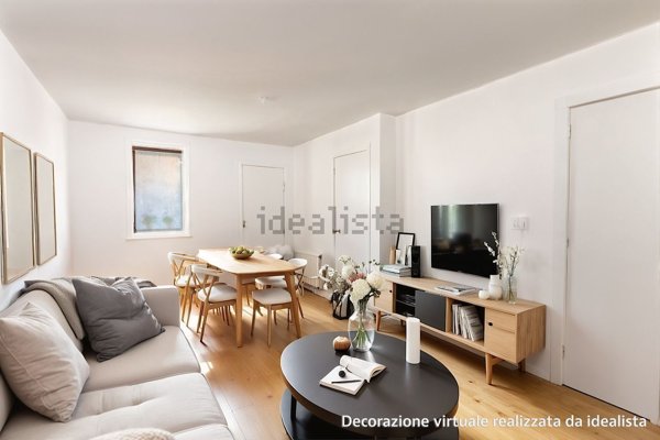 casa indipendente in vendita a Locate Varesino