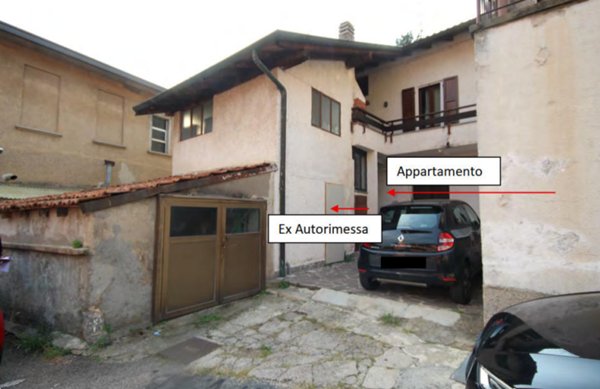 appartamento in vendita a Locate Varesino