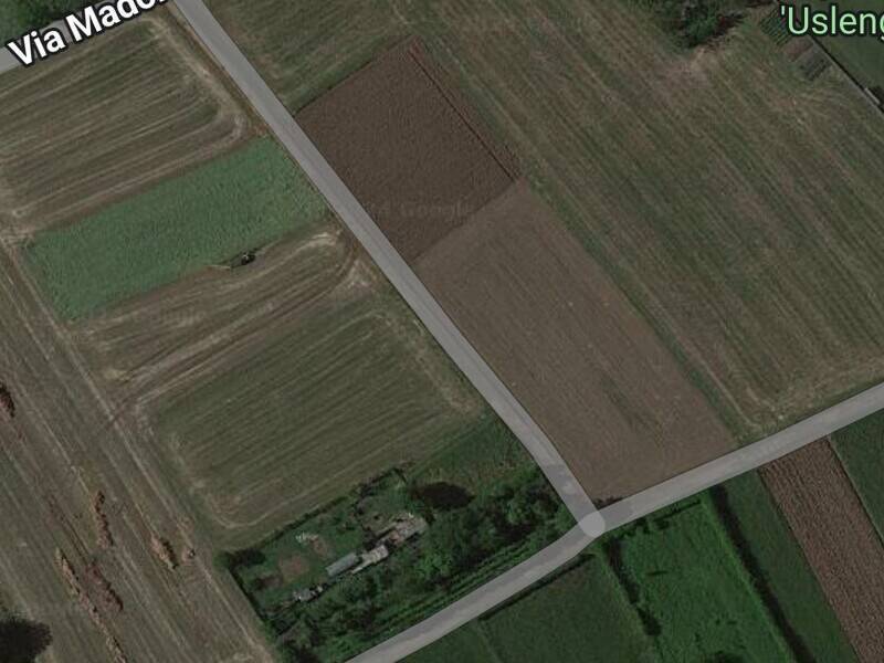 terreno in vendita a Locate Varesino