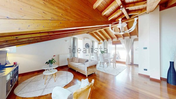 appartamento in vendita a Locate Varesino