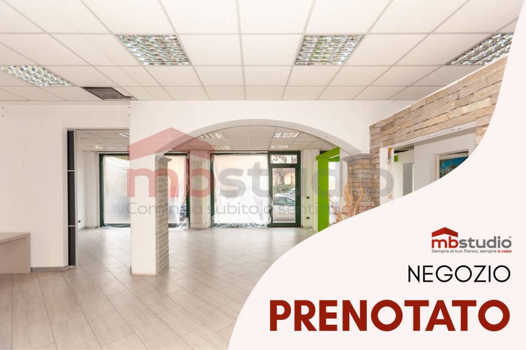 casa indipendente in vendita a Locate Varesino
