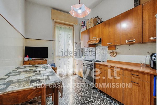 appartamento in vendita a Locate Varesino