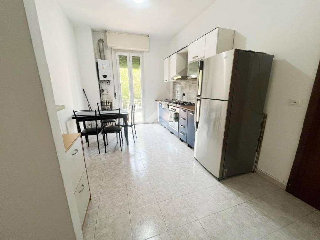 appartamento in vendita a Locate Varesino