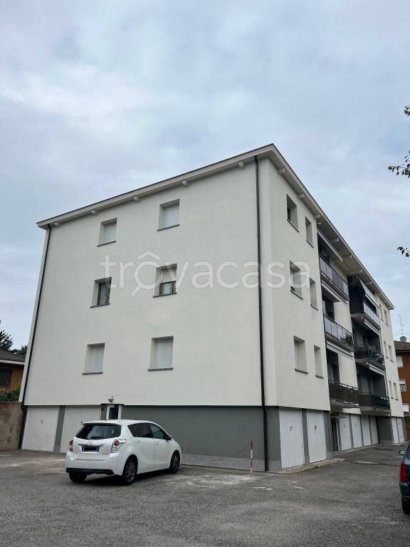 appartamento in vendita a Lomazzo