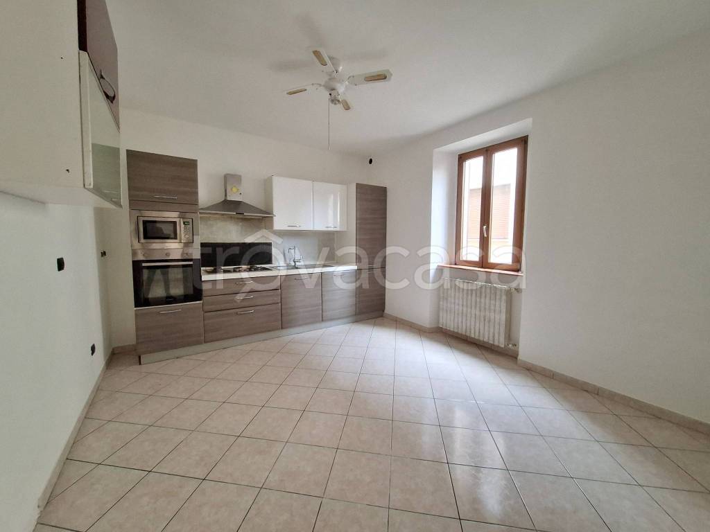 casa indipendente in vendita a Lomazzo