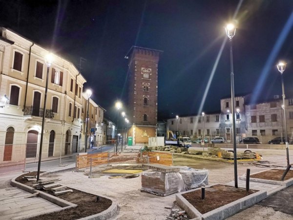 casa indipendente in vendita a Lomazzo