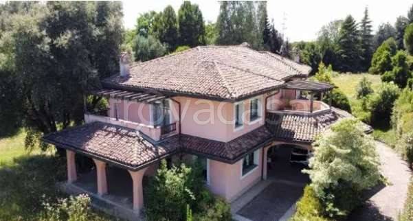 casa indipendente in vendita a Lomazzo