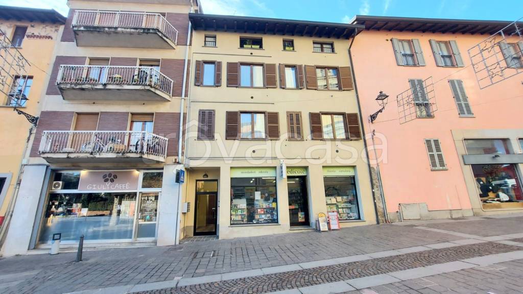 appartamento in vendita a Lomazzo
