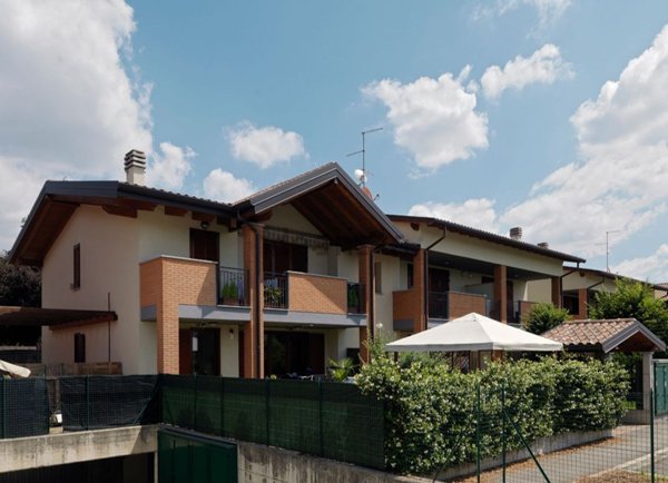 appartamento in vendita a Lomazzo