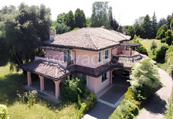 casa indipendente in vendita a Lomazzo