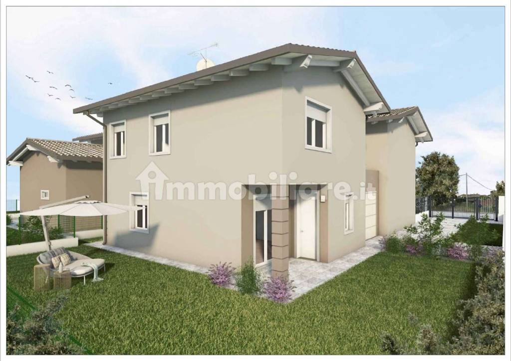 casa indipendente in vendita a Lomazzo
