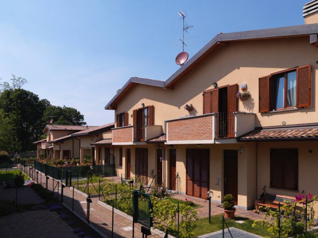 casa indipendente in vendita a Lomazzo