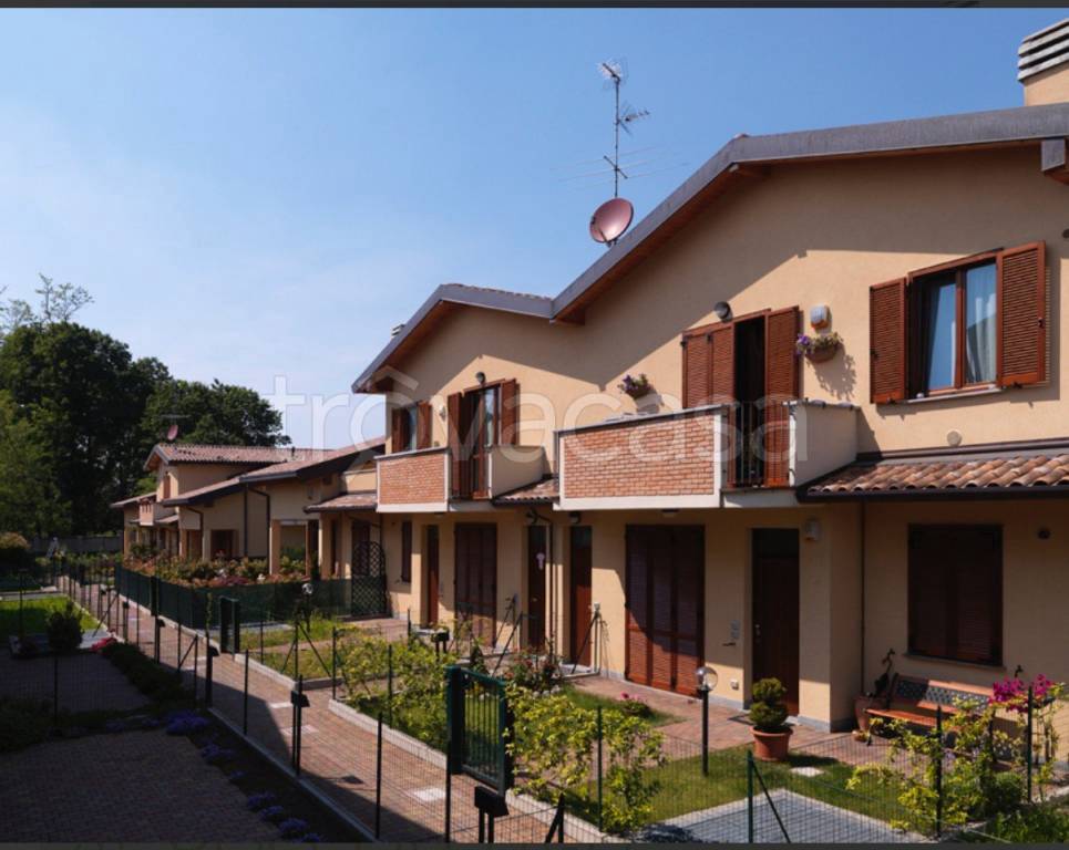 casa indipendente in vendita a Lomazzo