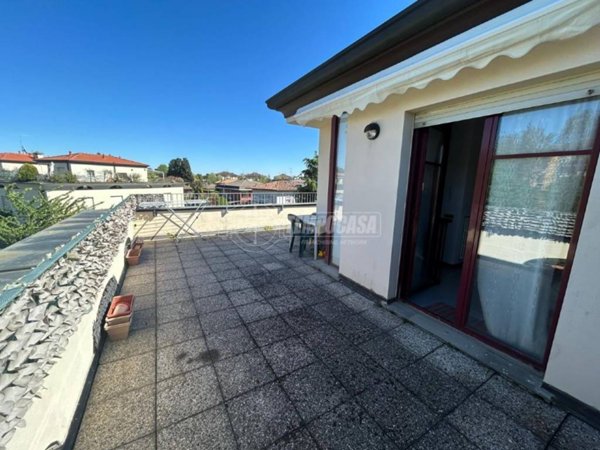 appartamento in vendita a Lomazzo