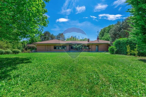casa indipendente in vendita a Lomazzo