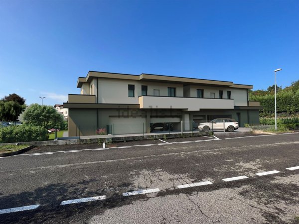 appartamento in vendita a Lomazzo