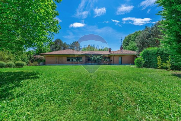 casa indipendente in vendita a Lomazzo