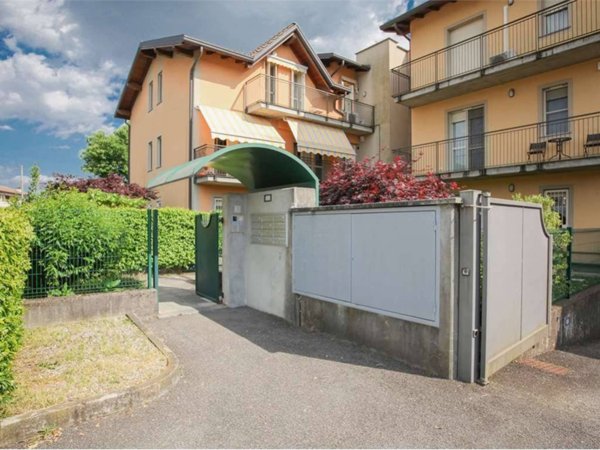 appartamento in vendita a Lomazzo