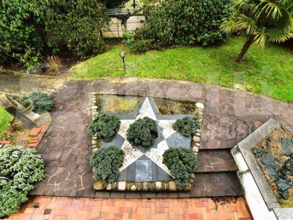 casa indipendente in vendita a Lomazzo
