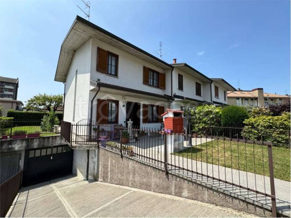 casa indipendente in vendita a Lomazzo