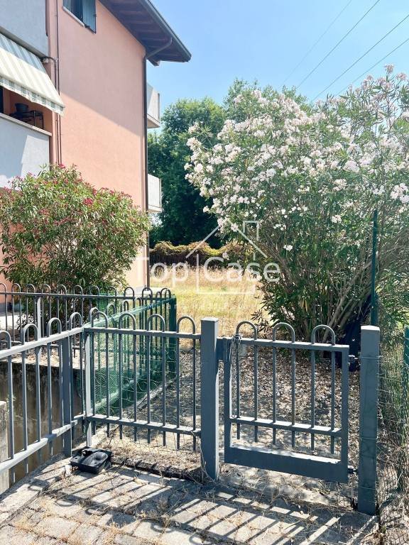 appartamento in vendita a Lomazzo