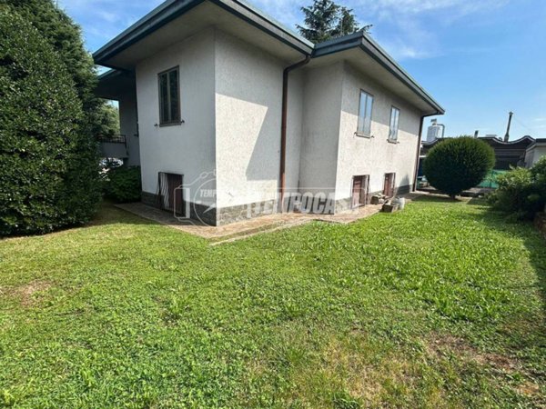 casa indipendente in vendita a Lomazzo