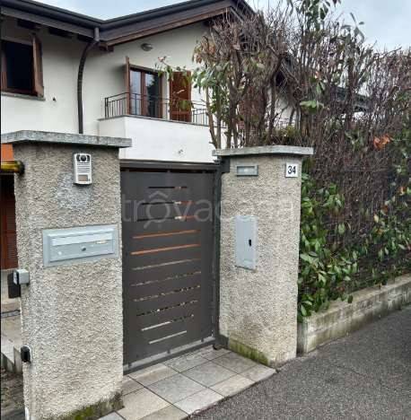 casa indipendente in vendita a Lomazzo