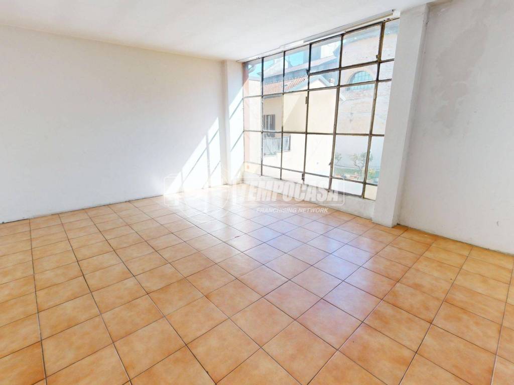 appartamento in vendita a Lomazzo