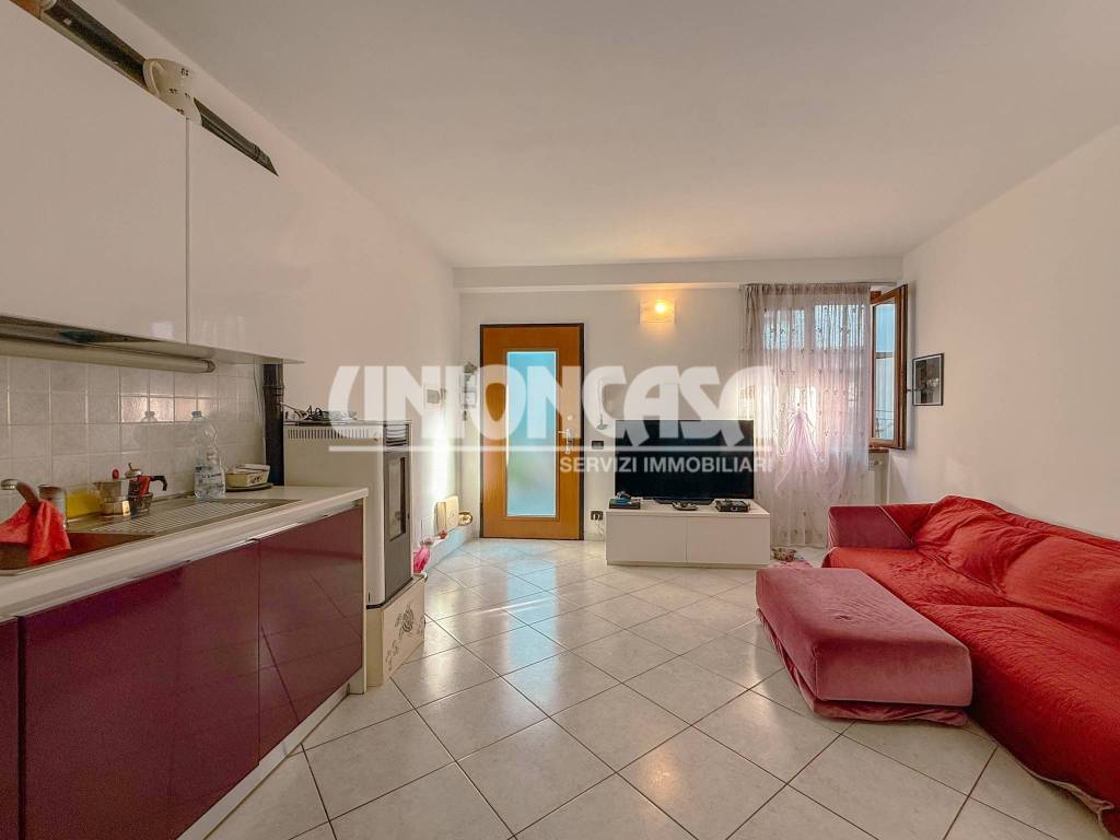 appartamento in vendita a Lomazzo