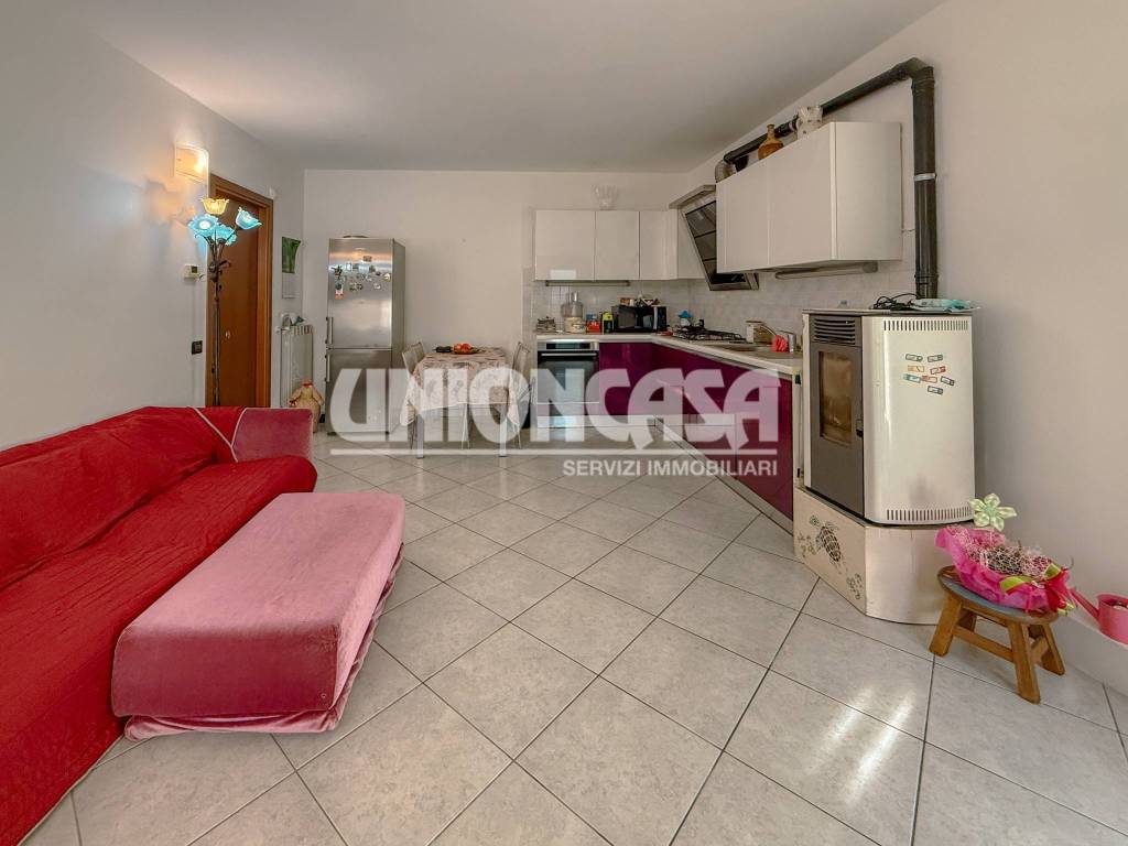 appartamento in vendita a Lomazzo