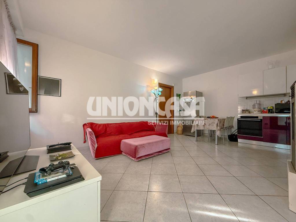 appartamento in vendita a Lomazzo