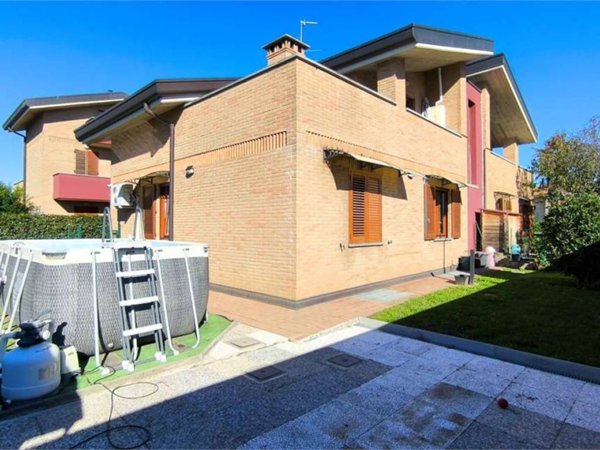 appartamento in vendita a Lomazzo