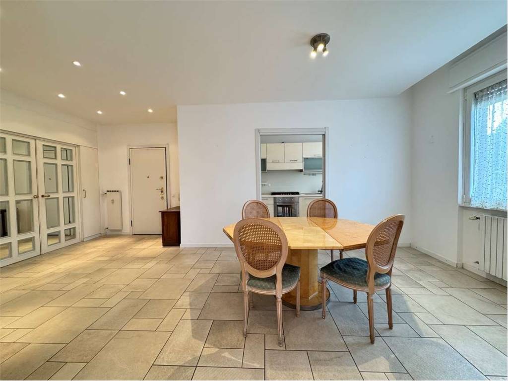 appartamento in vendita a Lomazzo