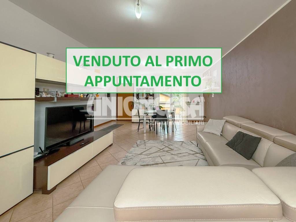 appartamento in vendita a Lomazzo