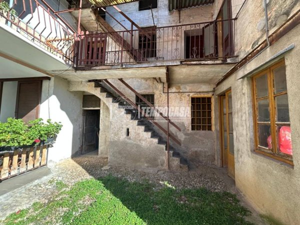 appartamento in vendita a Lomazzo