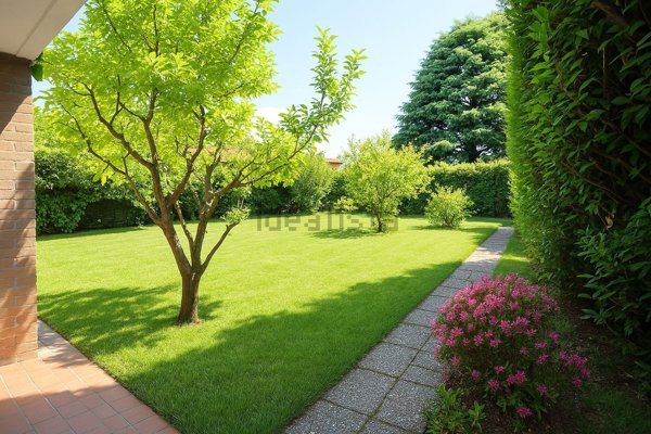 casa indipendente in vendita a Lomazzo