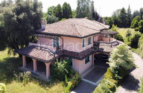 casa indipendente in vendita a Lomazzo