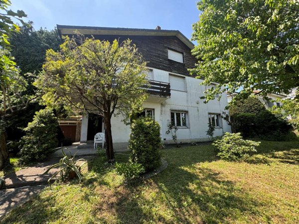 casa indipendente in vendita a Lomazzo